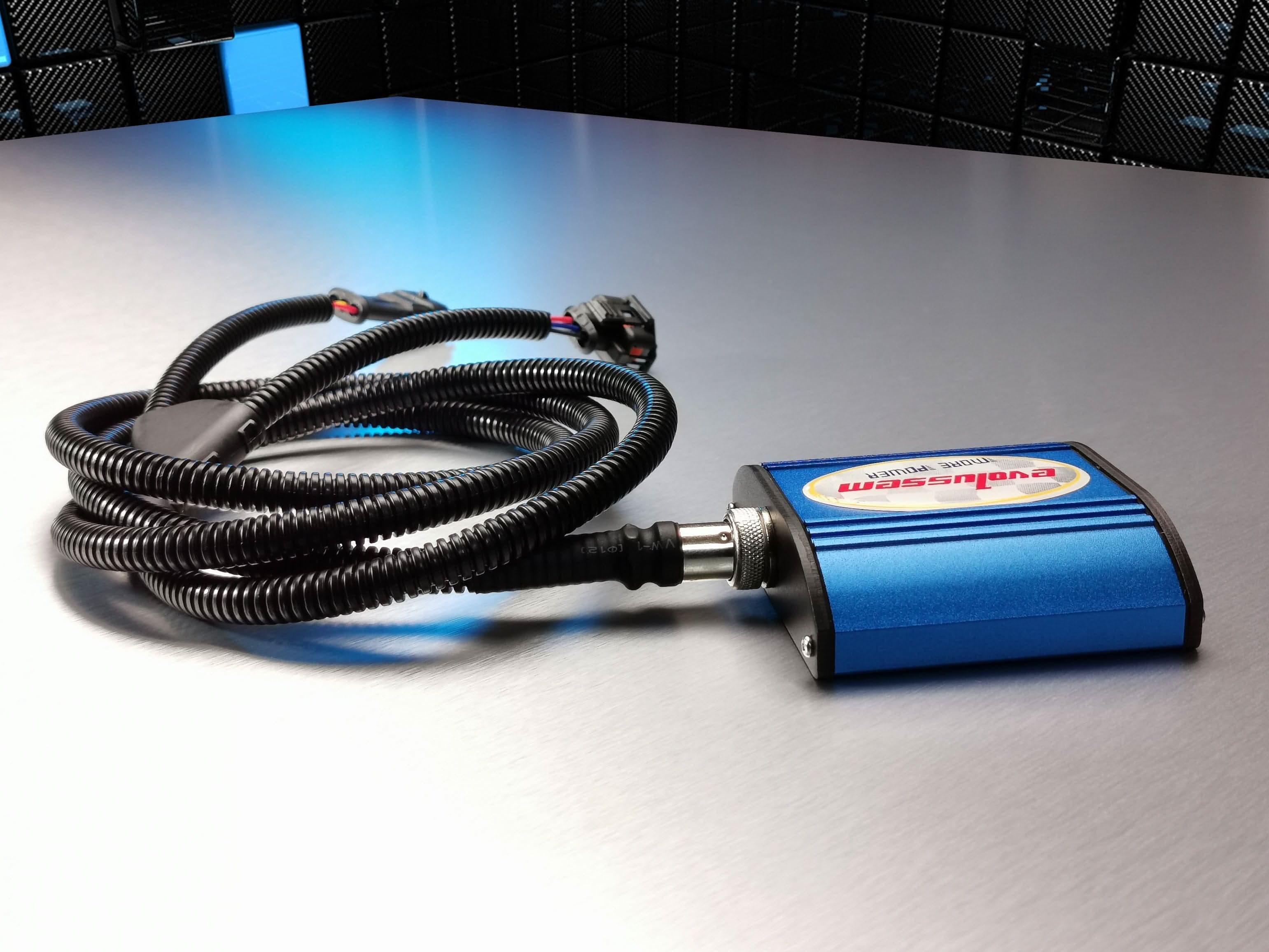 Centralita adicional Evolussem Bluetooth Bmw F02 740D 300 Cv ganancia de +48 Cv y +83 Nm